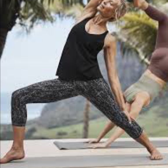 Athleta Pants - Athleta High waist salutation, stash pocket tight